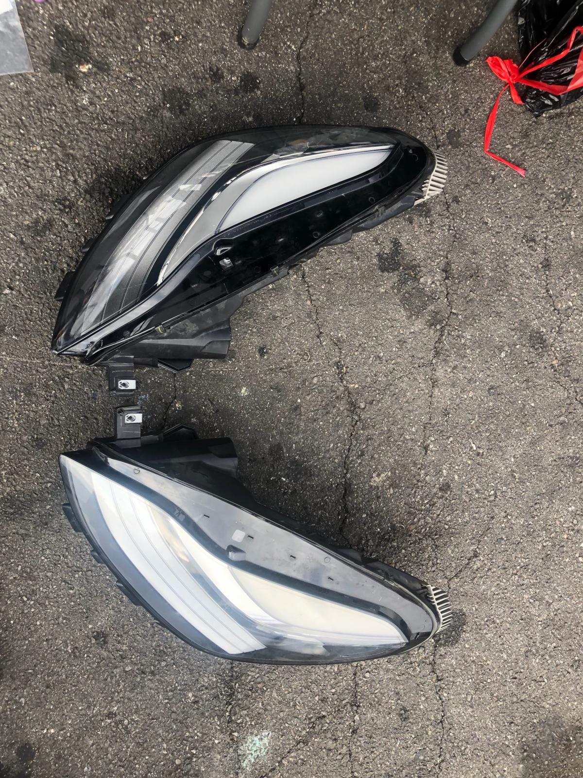 Tesla Y Tesla S headlights like new condition