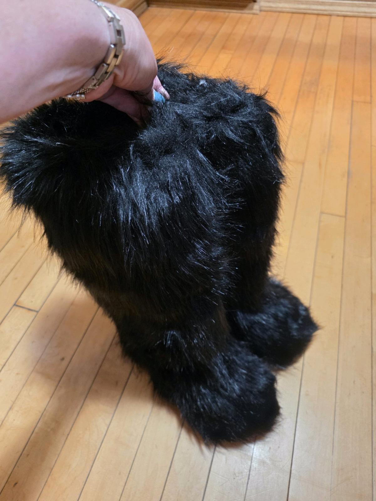 Wnshonzy Faux Fur Boots