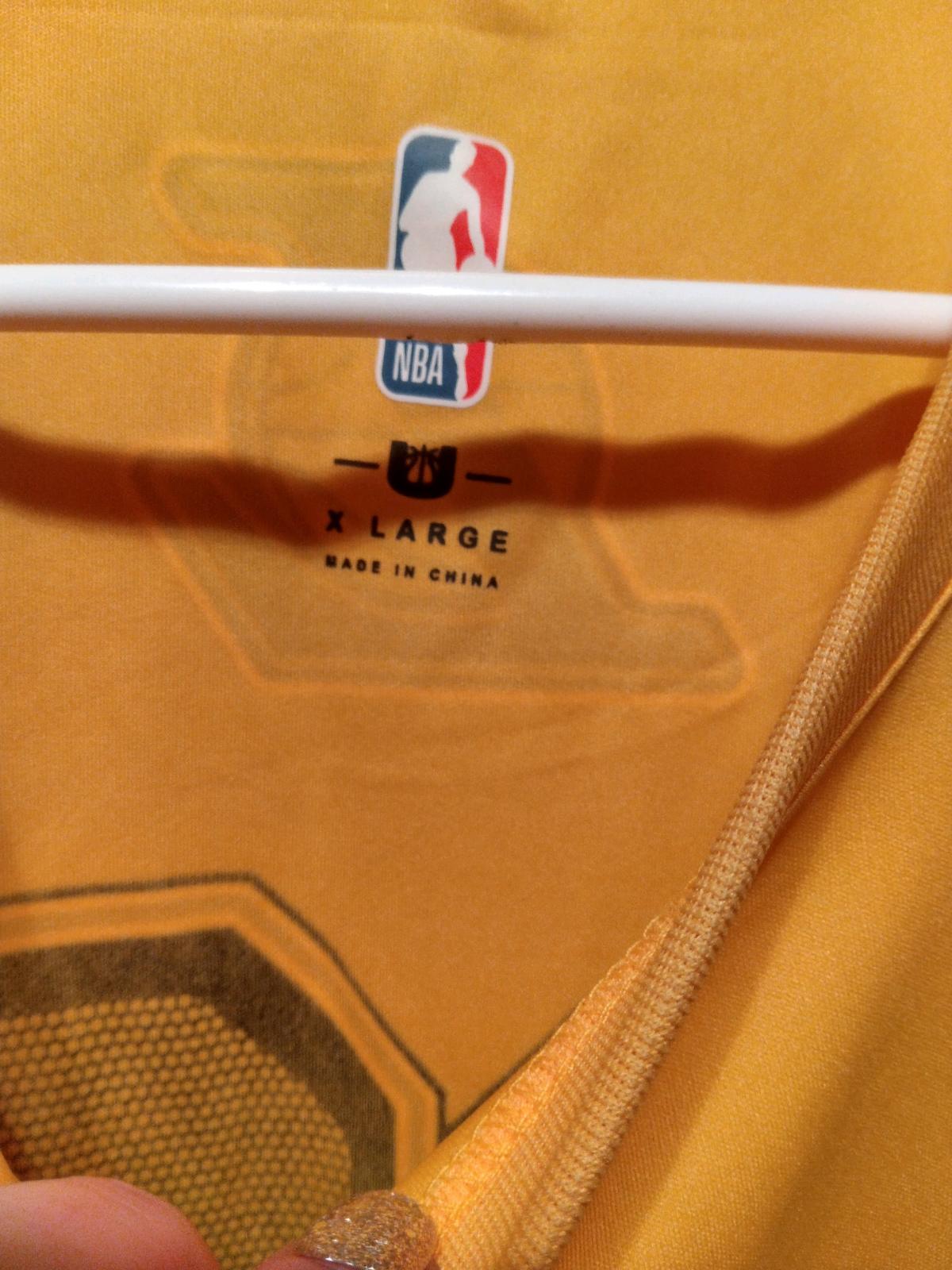 Lakers shirt