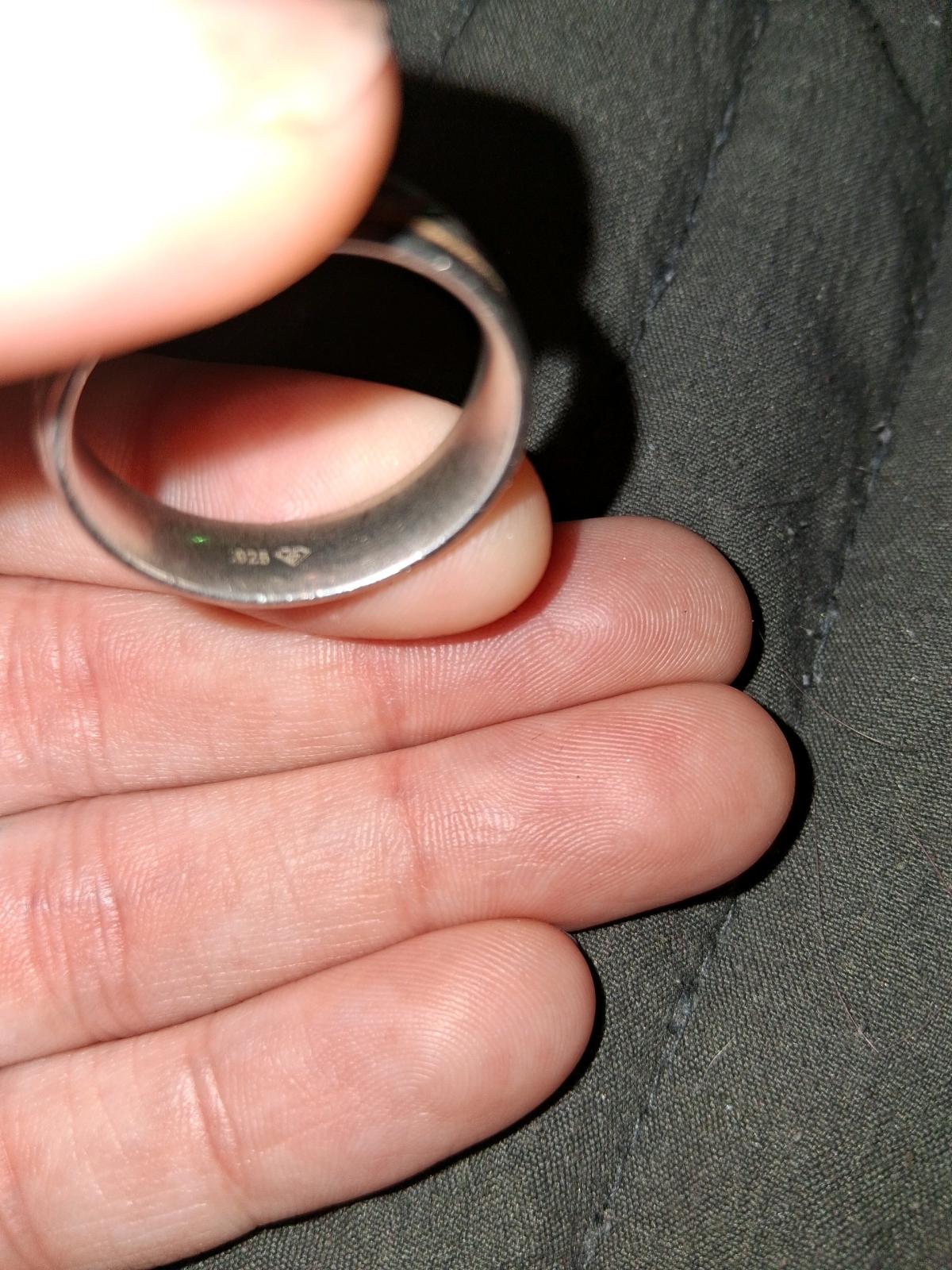 size 9 mens engagement ring