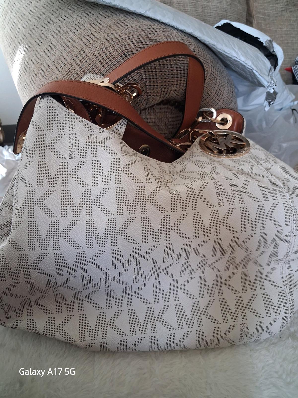 Michael kors purse