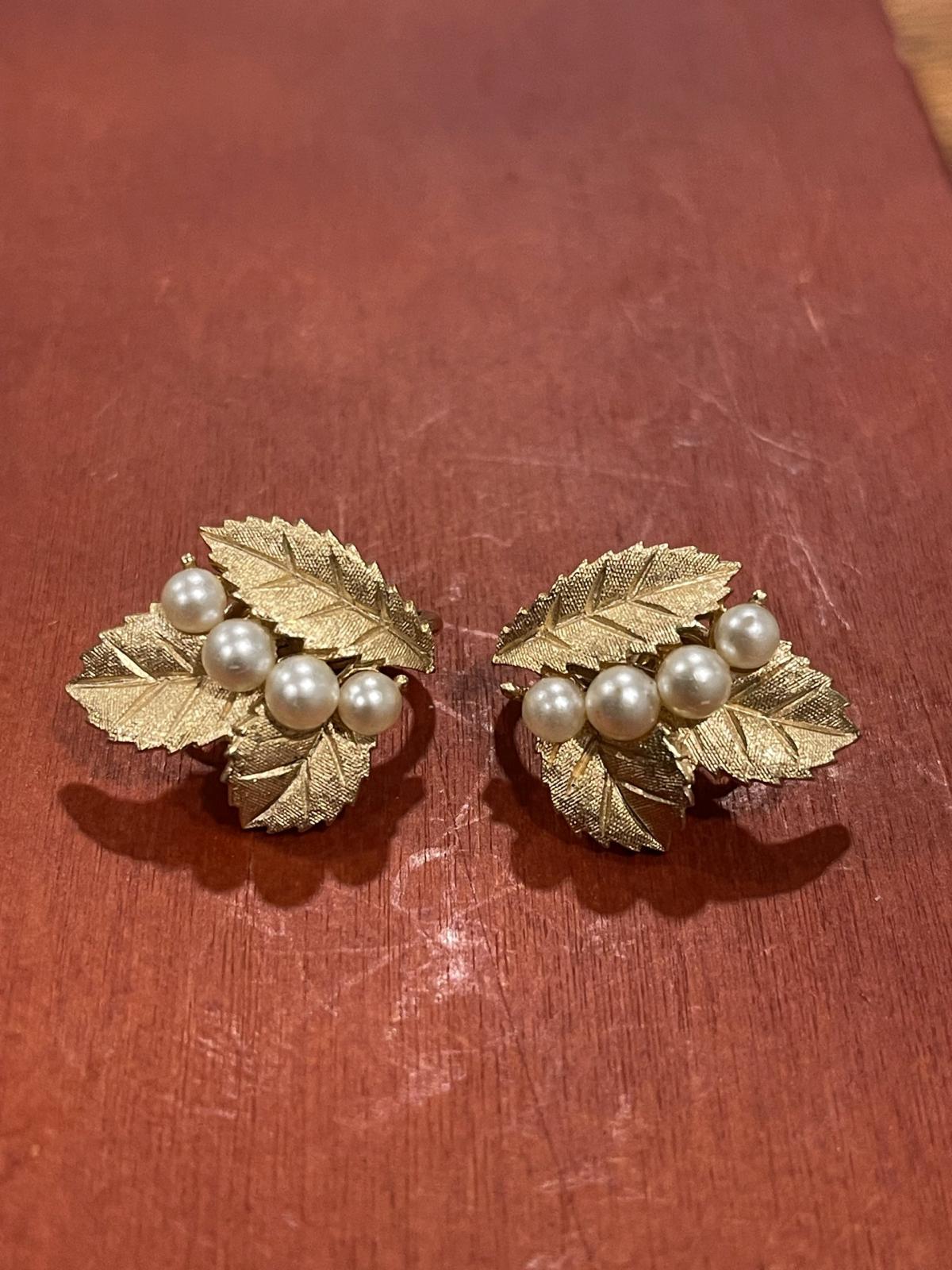 Vintage Gold Pearl Leaf Earrings