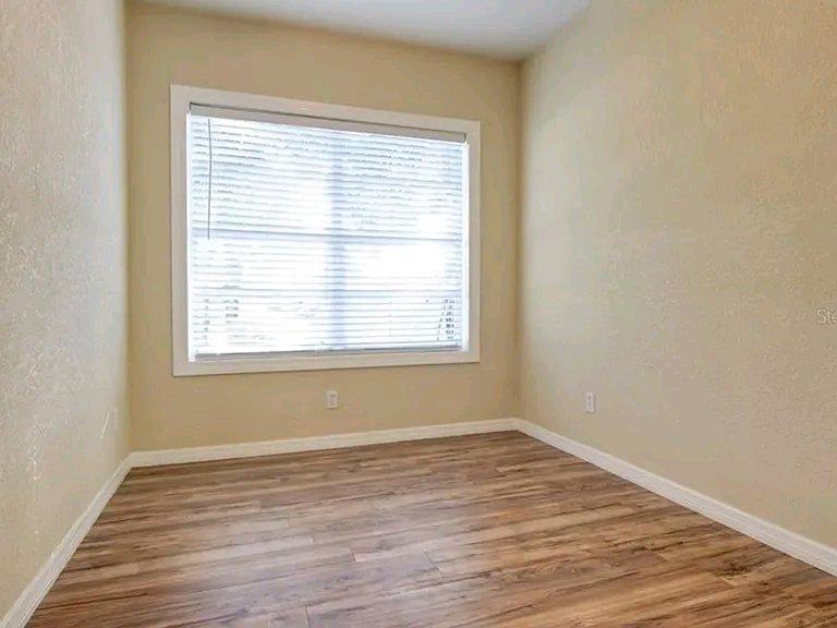 Spacious 1BR 1BA Apartment Your Dream Space Awaits