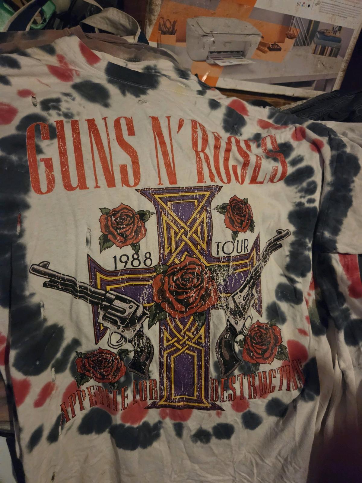 12 band Tshirts XL