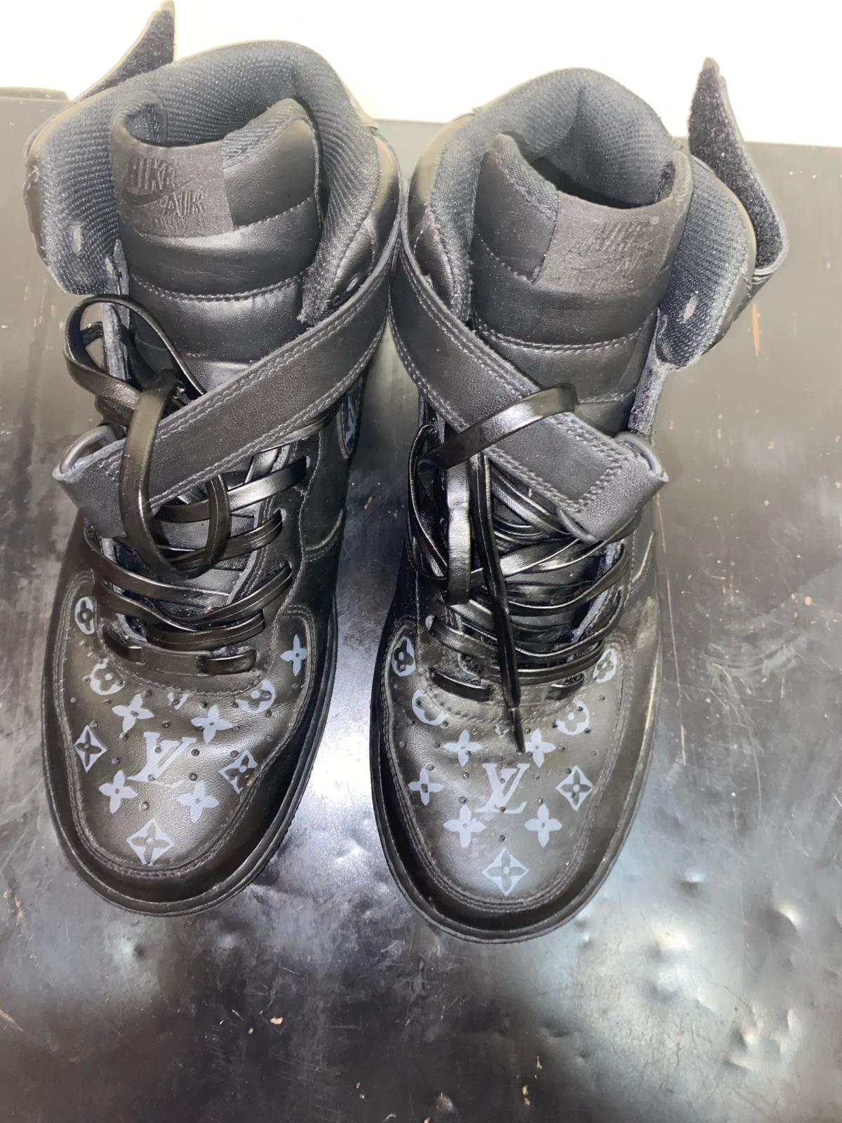 Nikes Air Force LV black And Leather