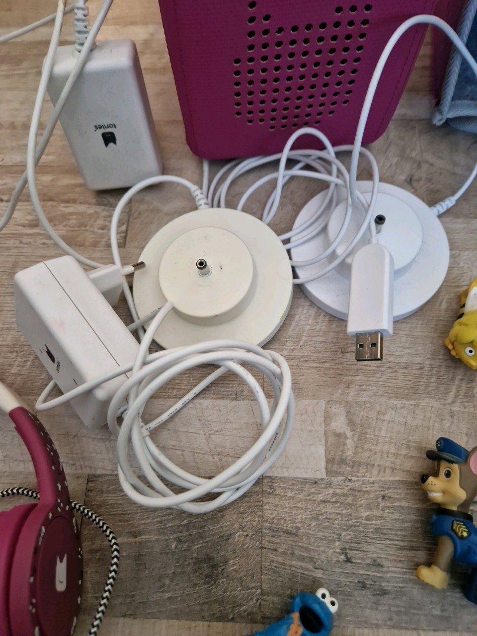 toys white 56 toys