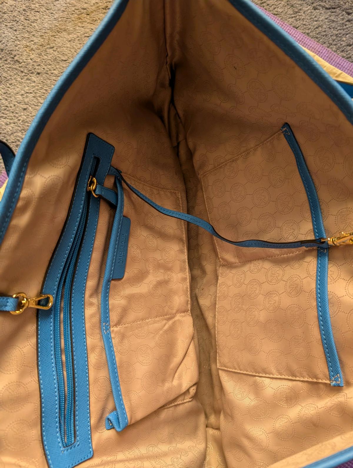 Michael Khors midsize tote bag