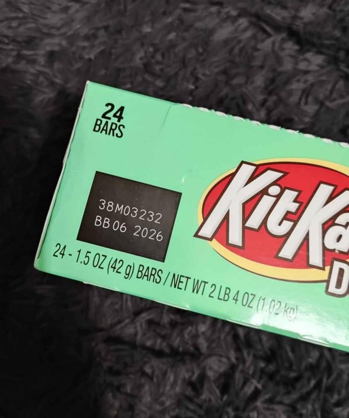 Kit Kat Duos  Mint and Dark Chocolate