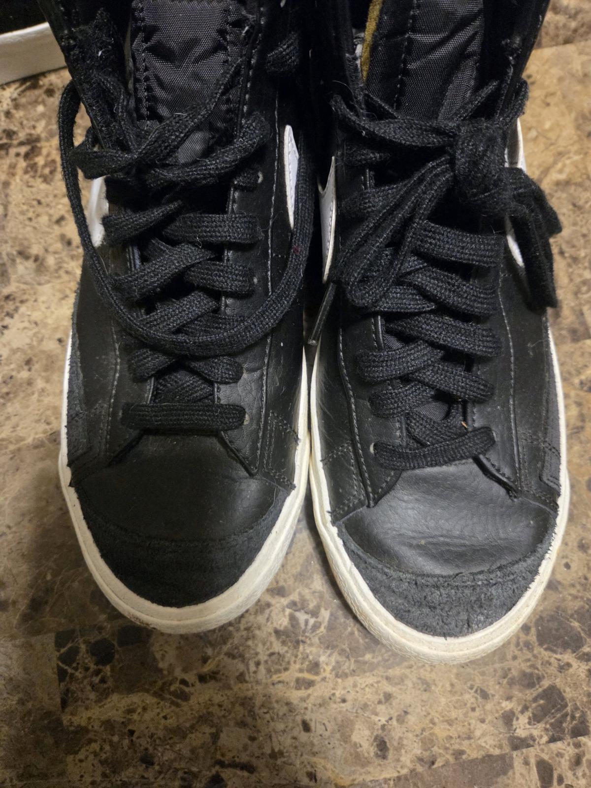 Womes 8and a half Nike Blazers 77