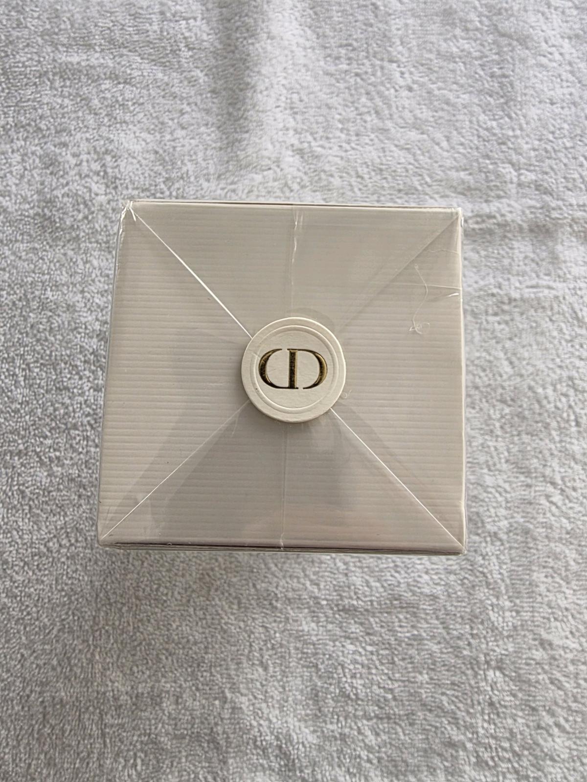 Dior Jadore Eau de Parfum Vaporisateur Spray 100ml  34 FLOZ