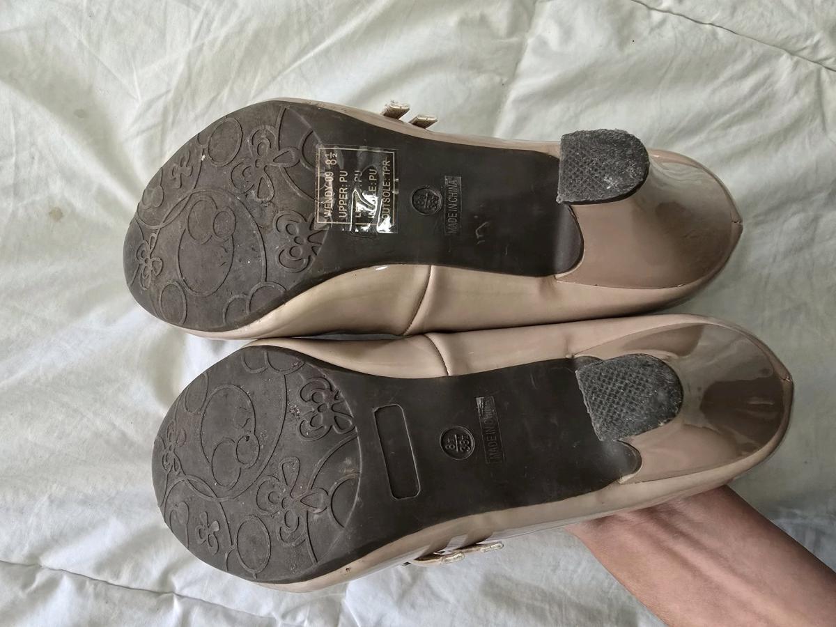 Journee Collection Windy Mary Jane Pumps  Size 85