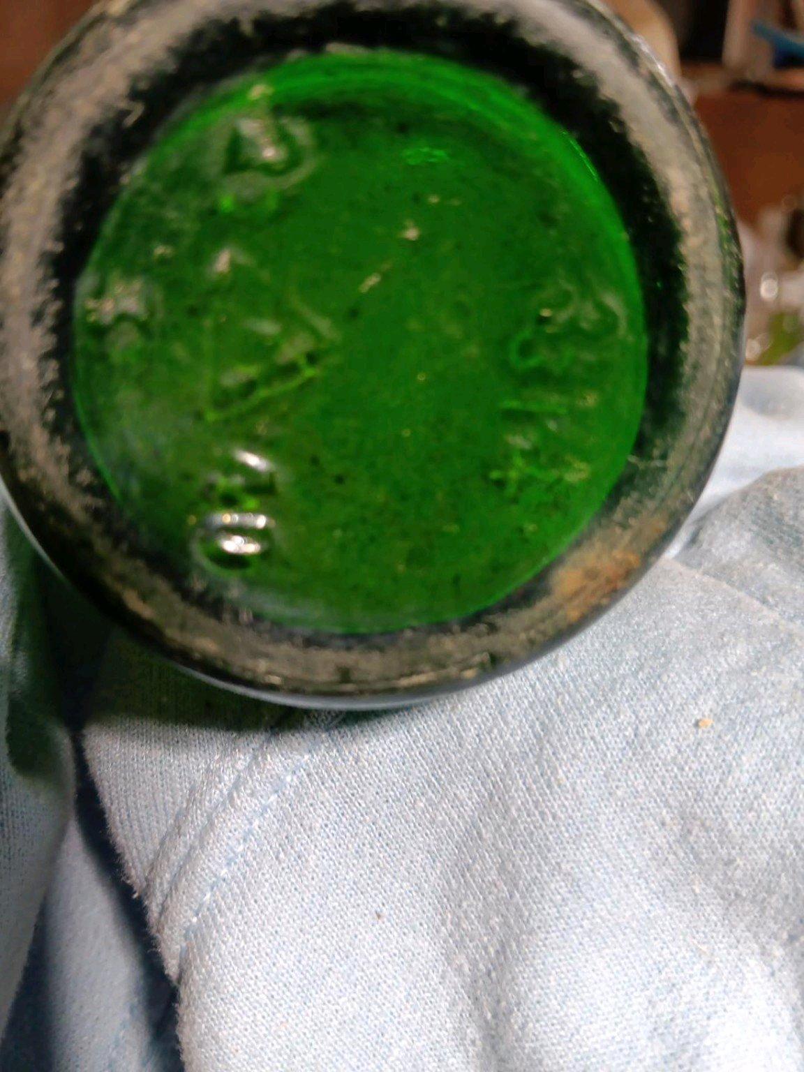 2 Downs Ale vintage green glass Bottle
