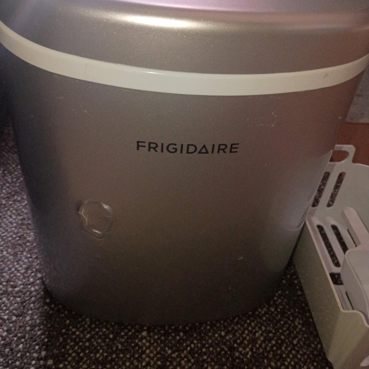 Frigidaire countertop ice maker