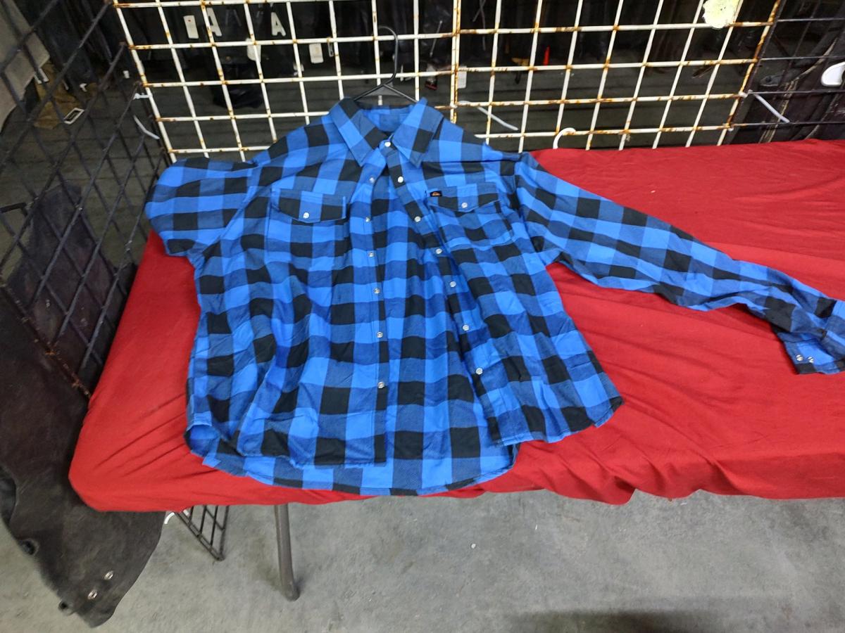 Flannel long sleeve button up shirts for men