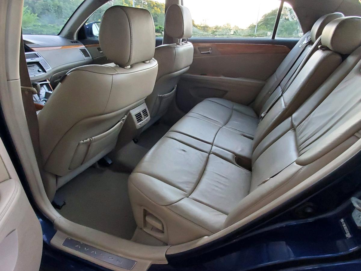 toyota avalon xls