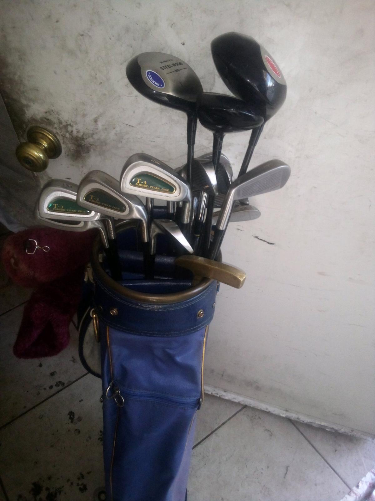 st Andrews golf bag and clubs