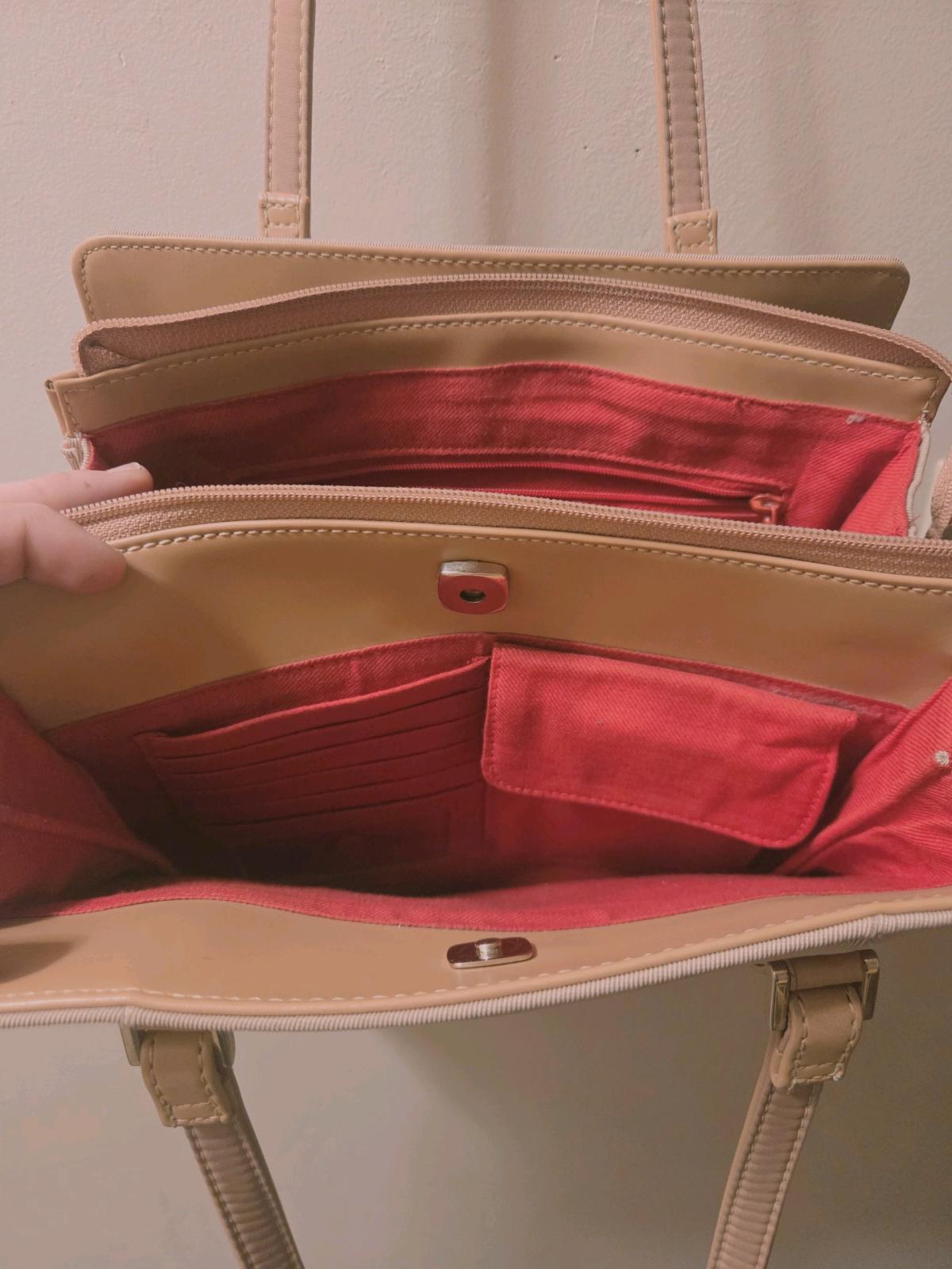 Liz Claiborne tan and beige shoulder bag