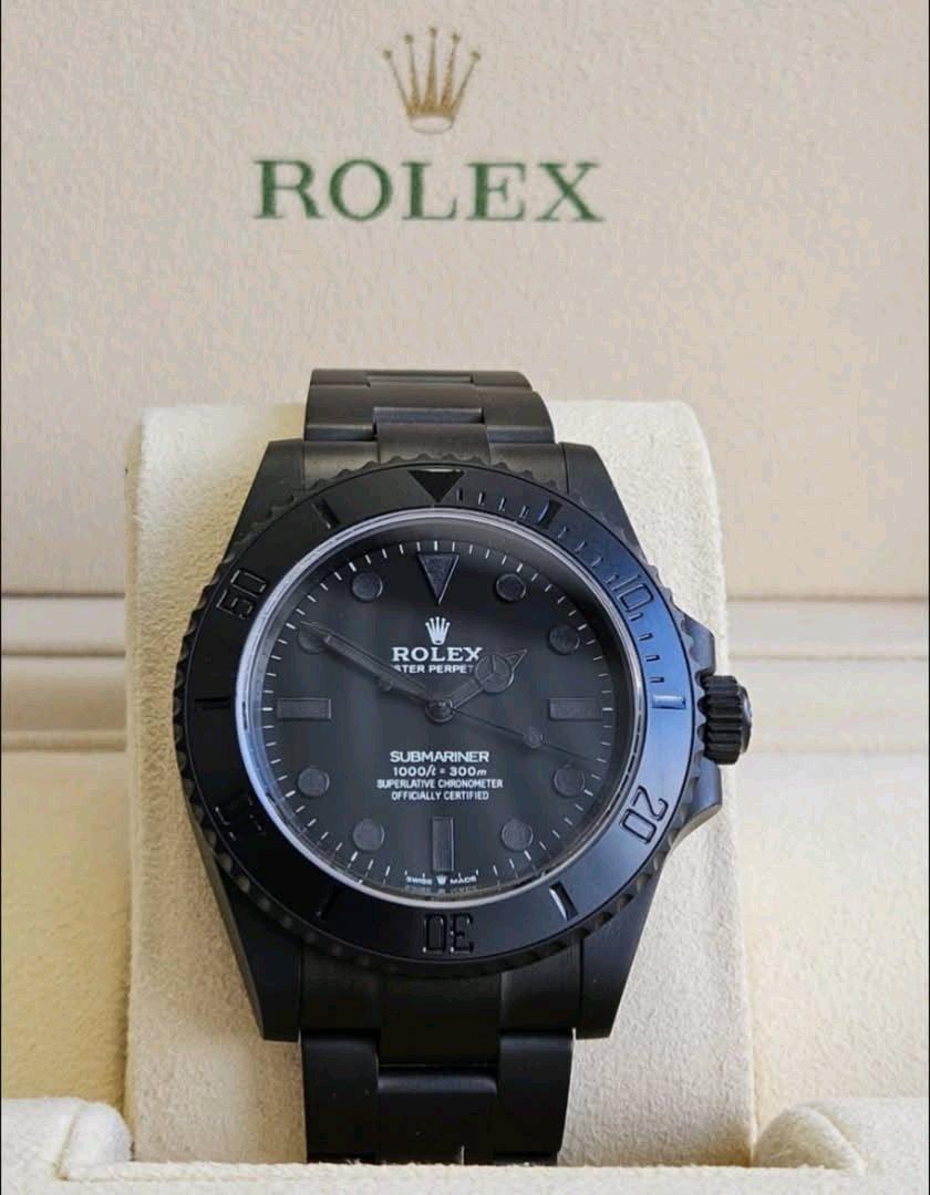 ROLEX SUBMARINER 126610  124060