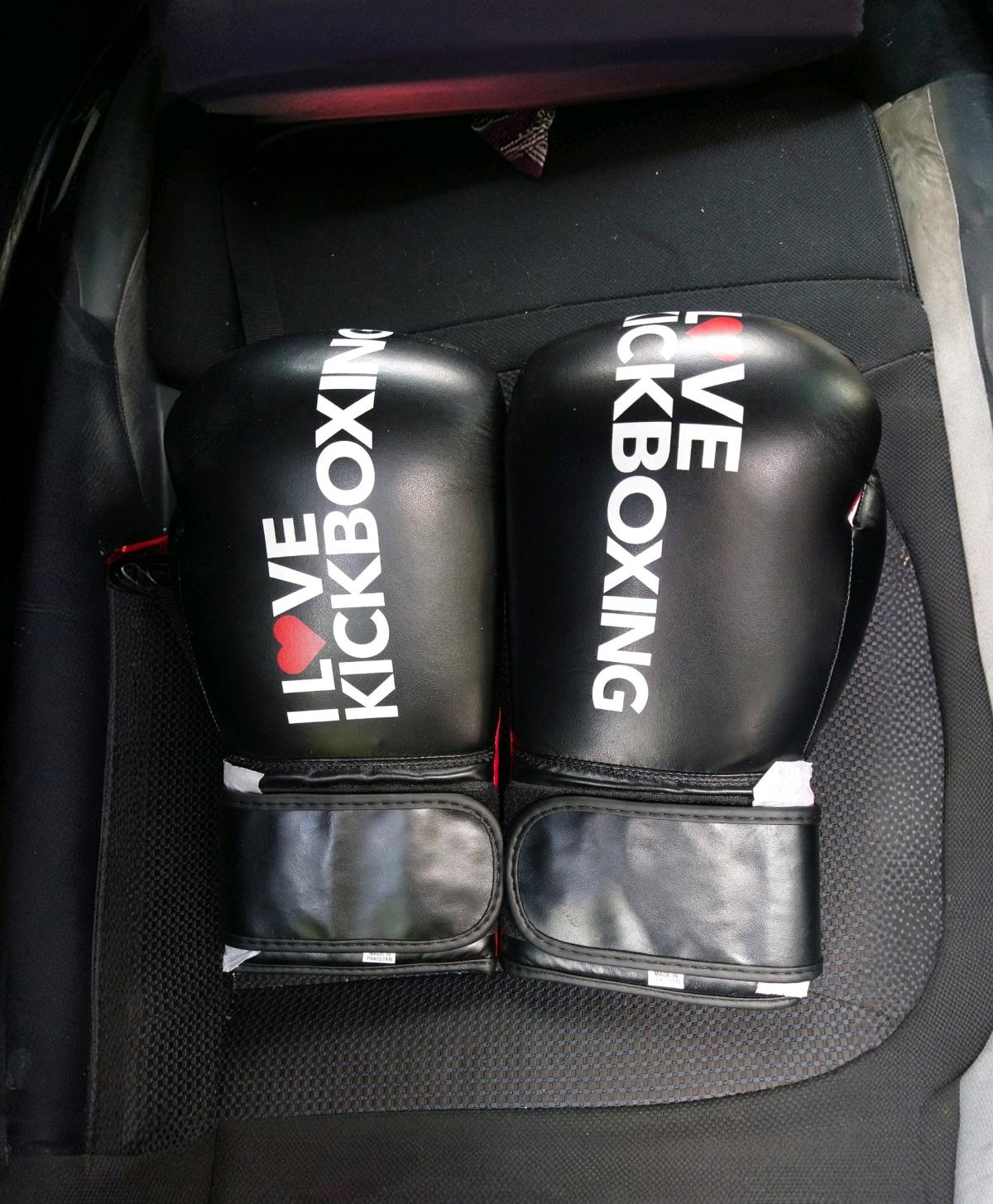 BRAND NEW Century ILKB 12oz14oz16oz Boxing Glove FREE wraps