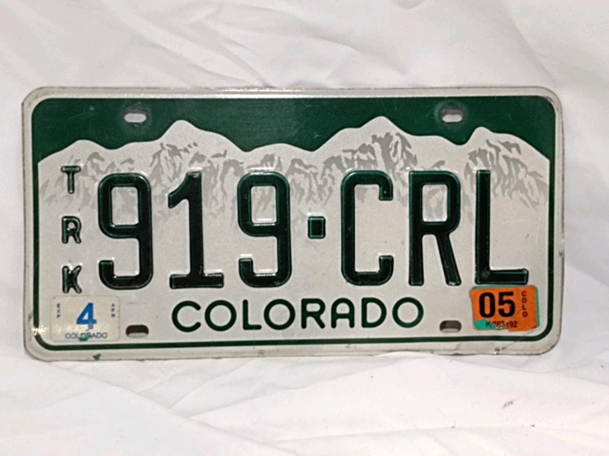VARIOUS VINTAGE STATE LICENSE PLATES