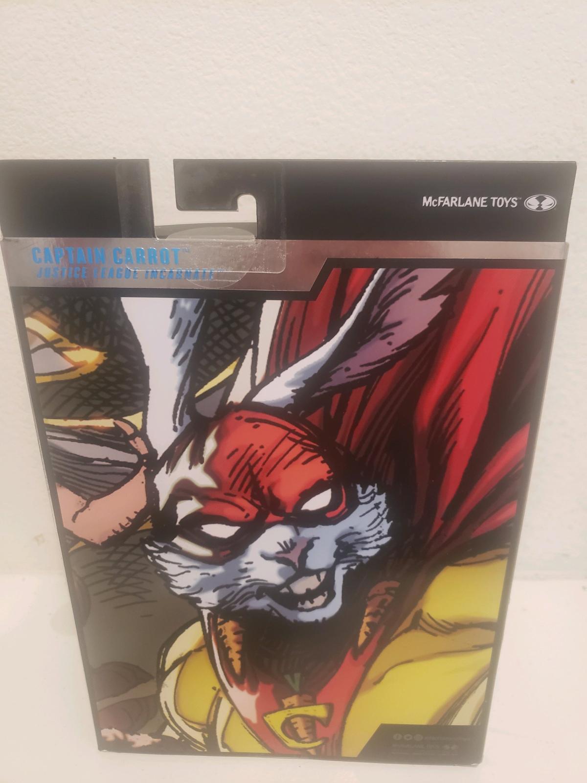 Dc multiverse mcfarlane collector edition  Captain Carrots