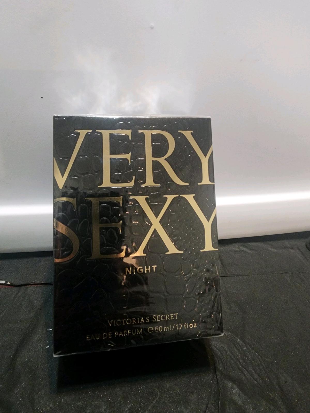 Victorias Secret Very Sexy Night Eau