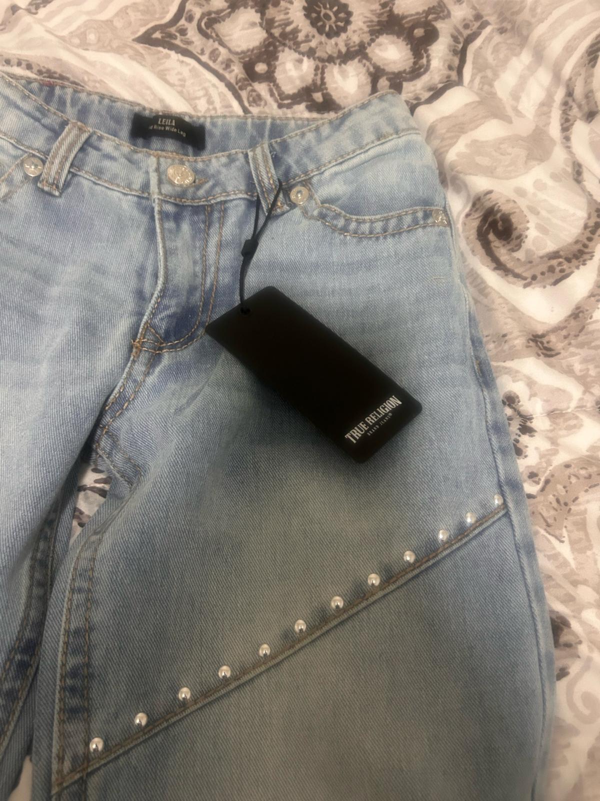 True Religion Light Wash Studded WideLeg Jeans Size 8