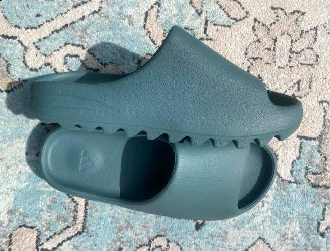 size 11 Yeezy slides