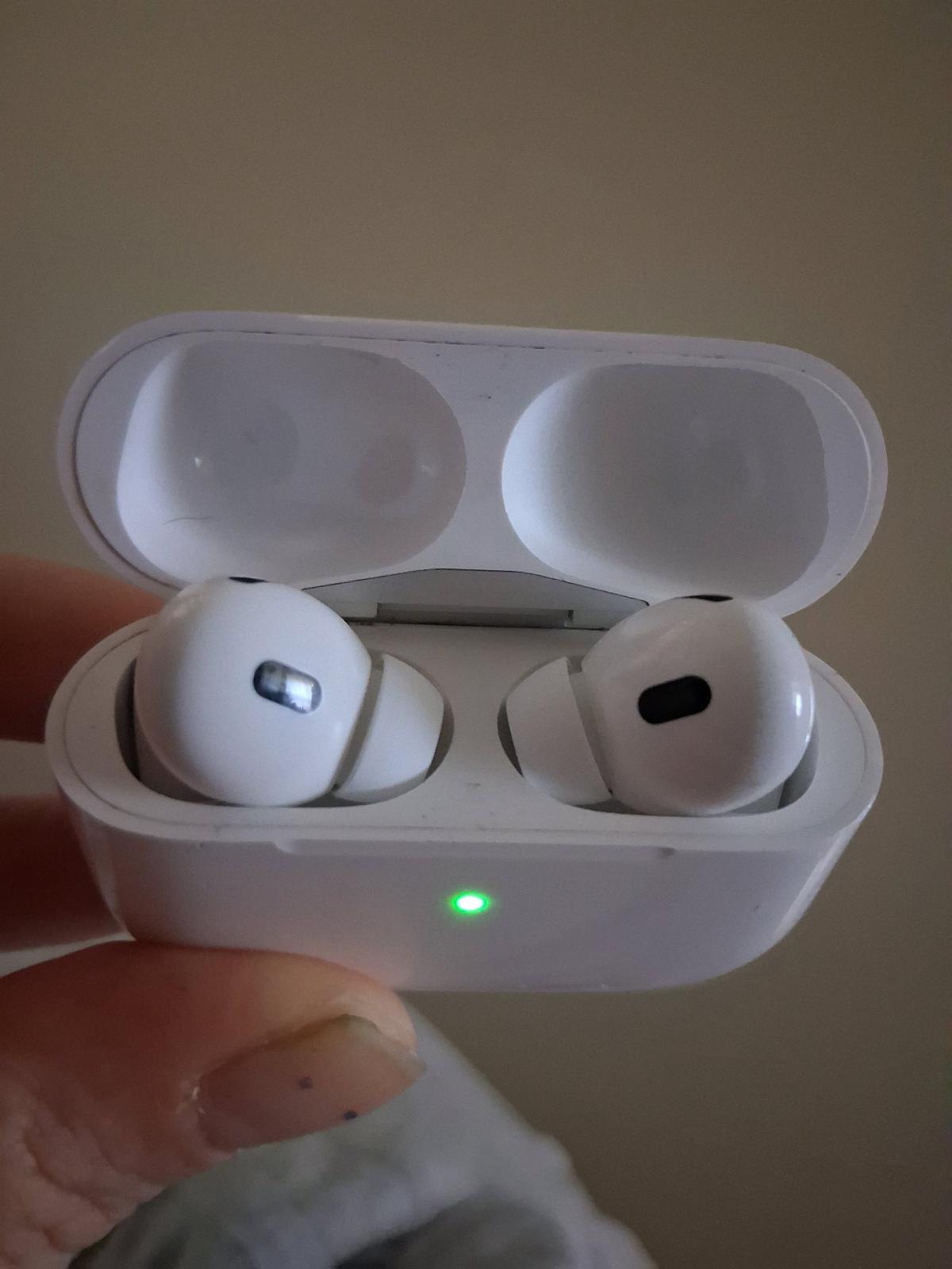 air pod 3 pro gently used