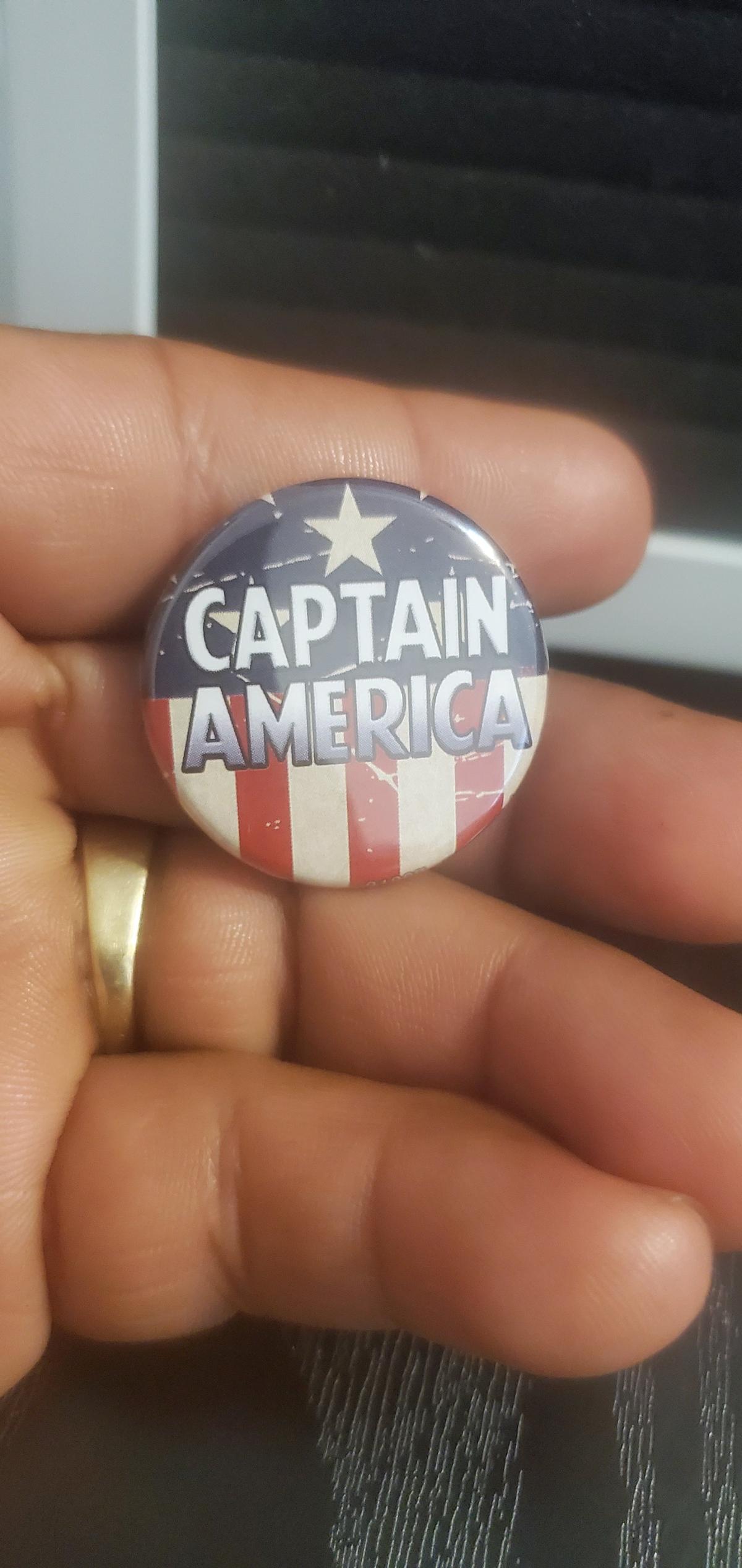 Set of 6 Marvel Comics Pinback Buttons