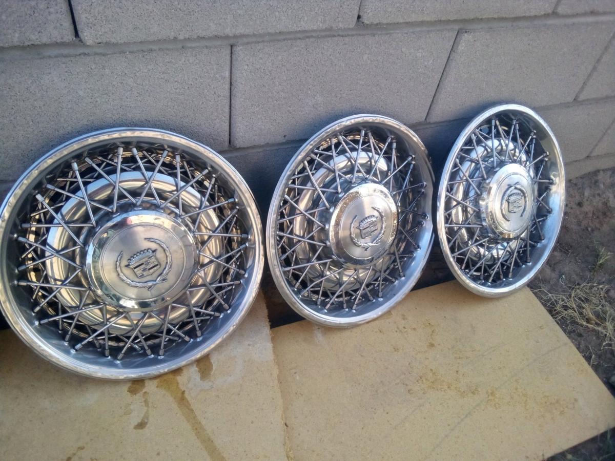 Cadillac hubcaps