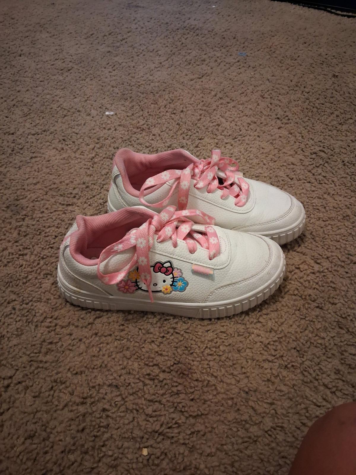 sapatoz de hello kitty