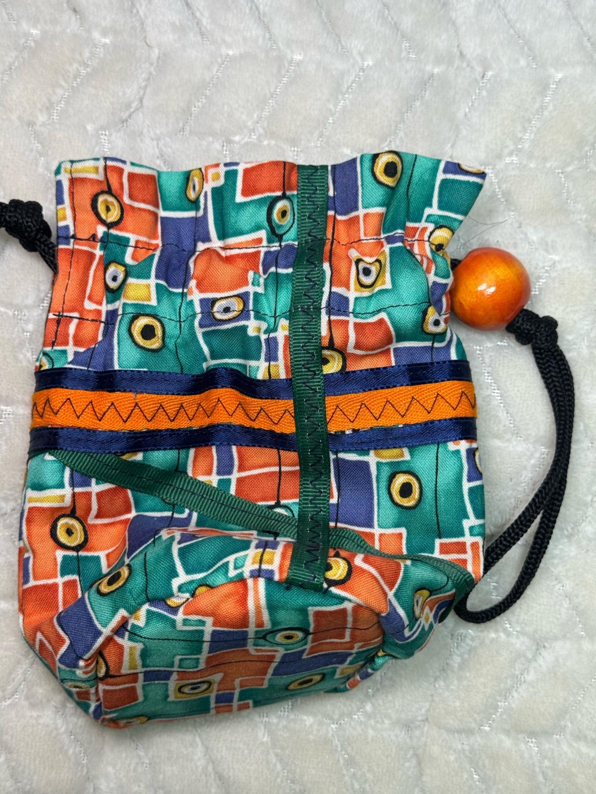 colorblock drawstring pouch bag