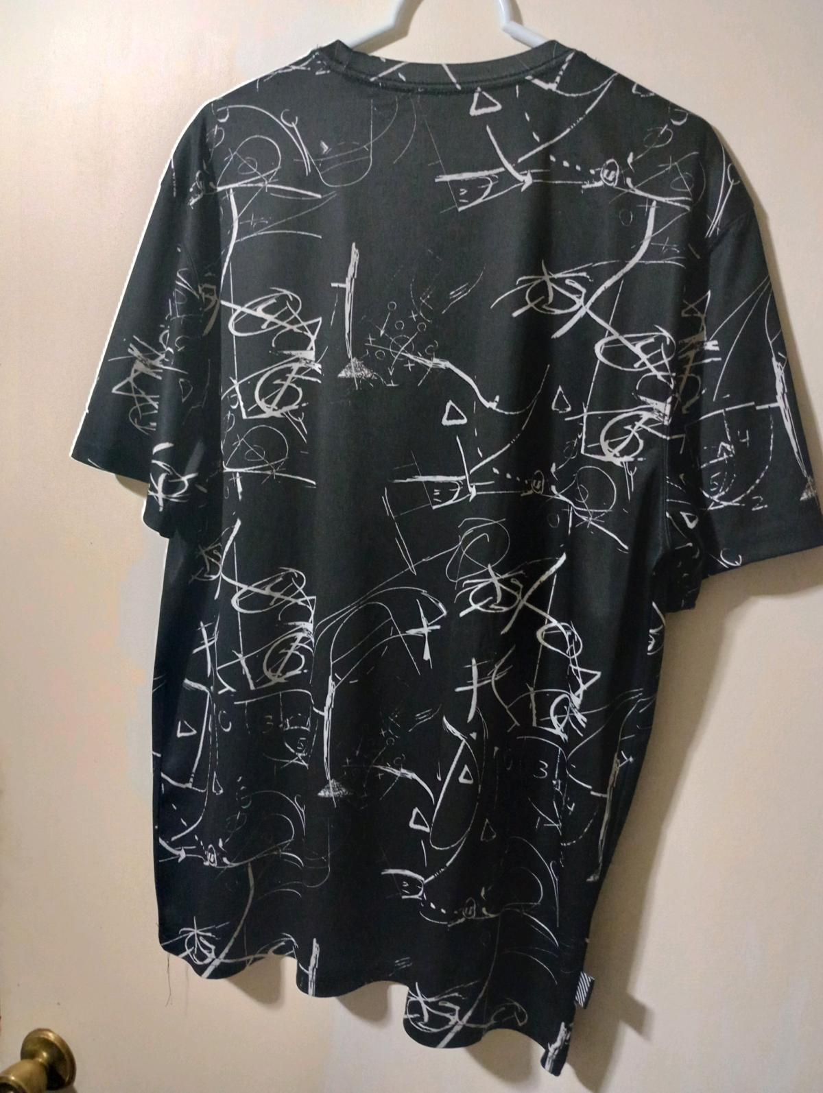 NBA Tshirt black XL