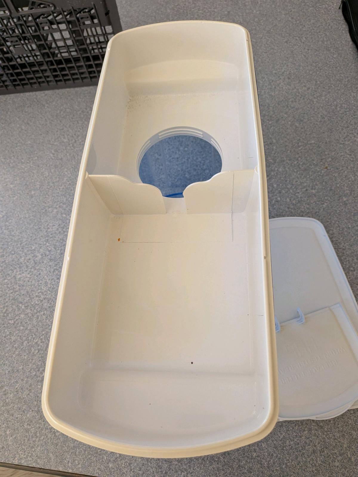 zero water plastic acrylic filter container no filter clean