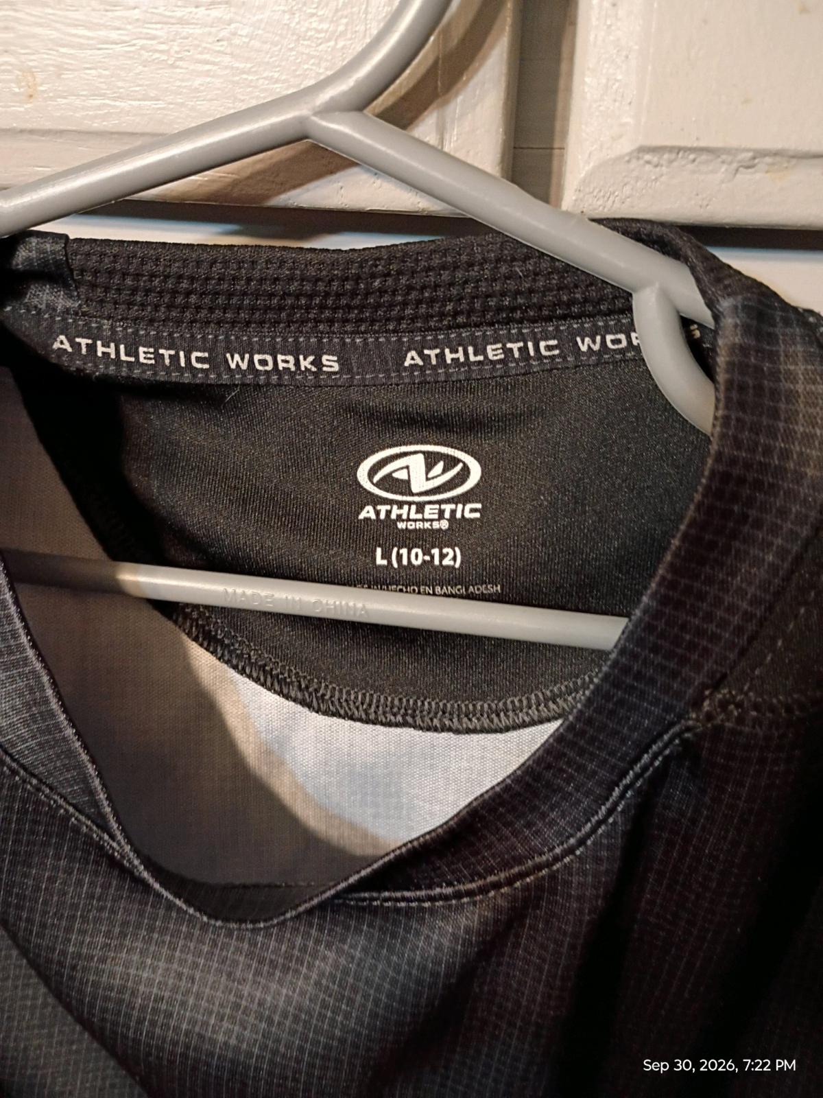 athletic works size 10 12