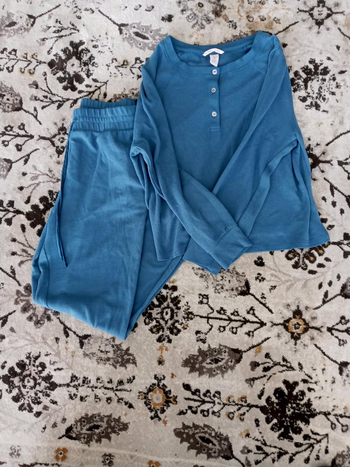 Victoria Secret Intimates Sleepwear Waffle Henley XS set