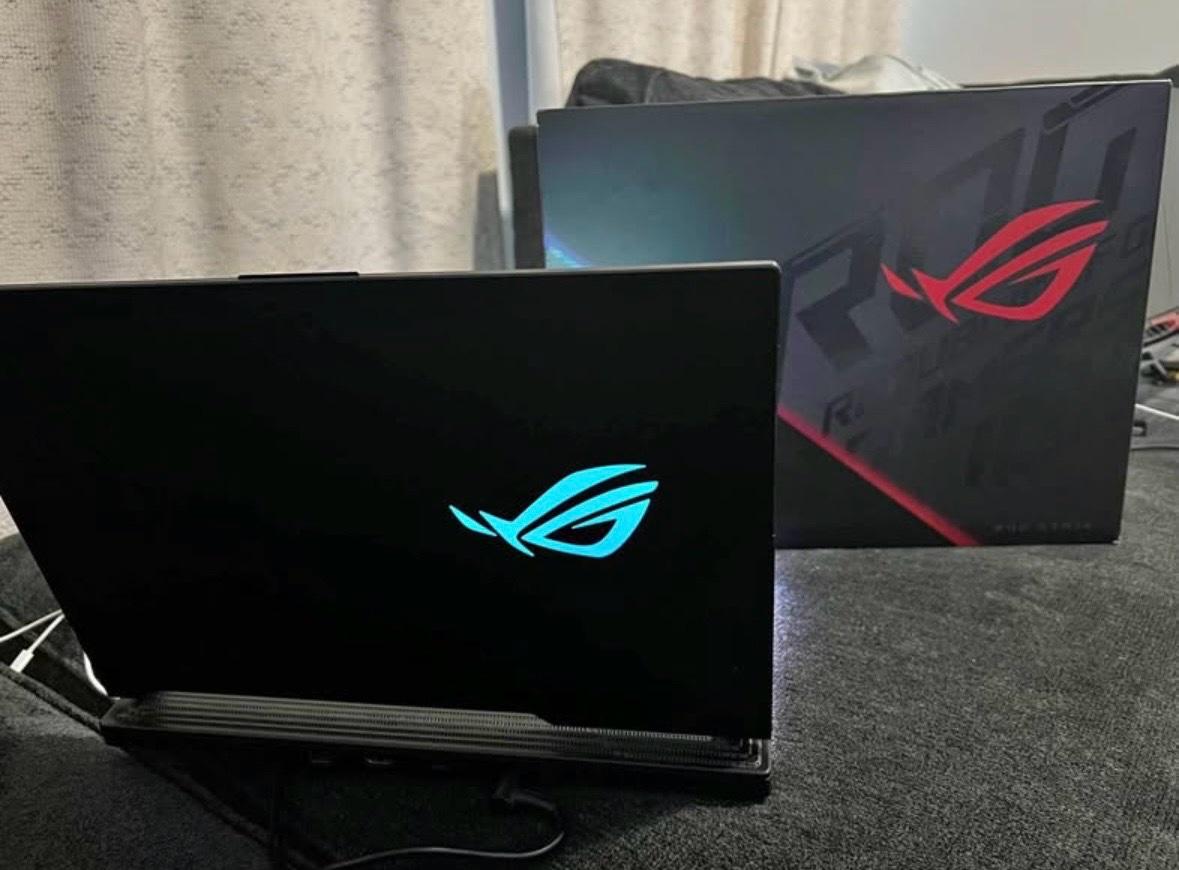 15 ASUS ROG Strix Hero III Gaming Laptop  i7 9th Gen  RTX 2
