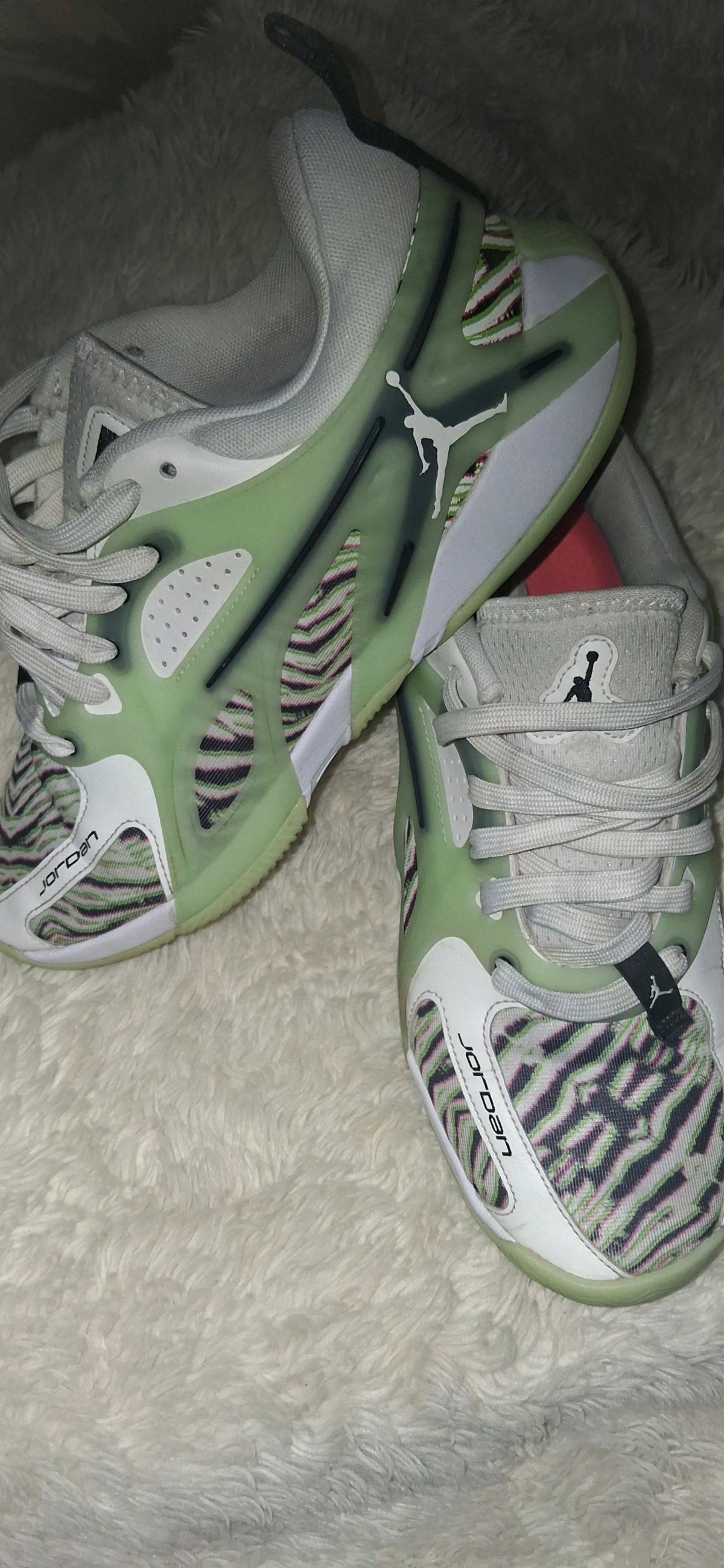 Air Jordan Wmns Jordan Heir Showstopper Style Code FZ2471100
