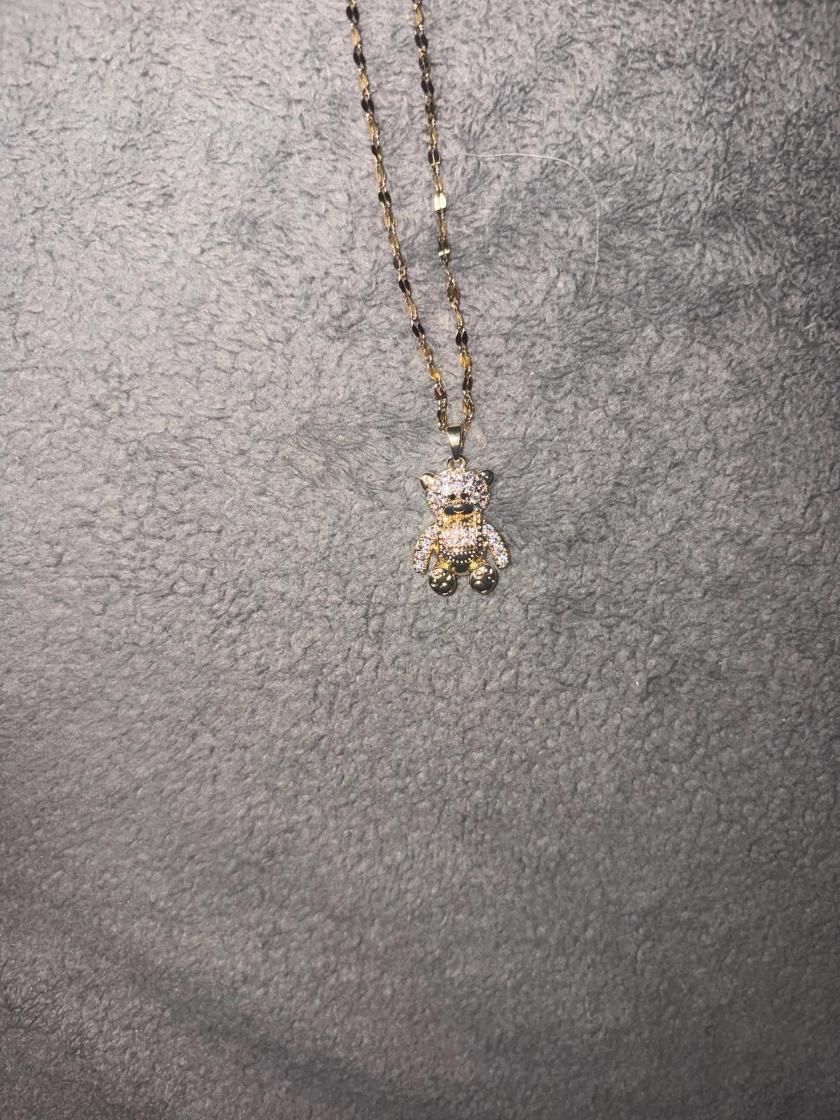 Lab Made Moissanite Diamond Pendant With Chain