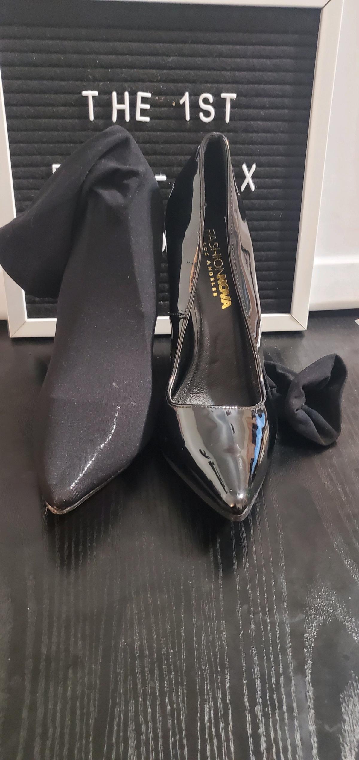 Fashion Nova Black Pointed Toe Heels Size 65 no box