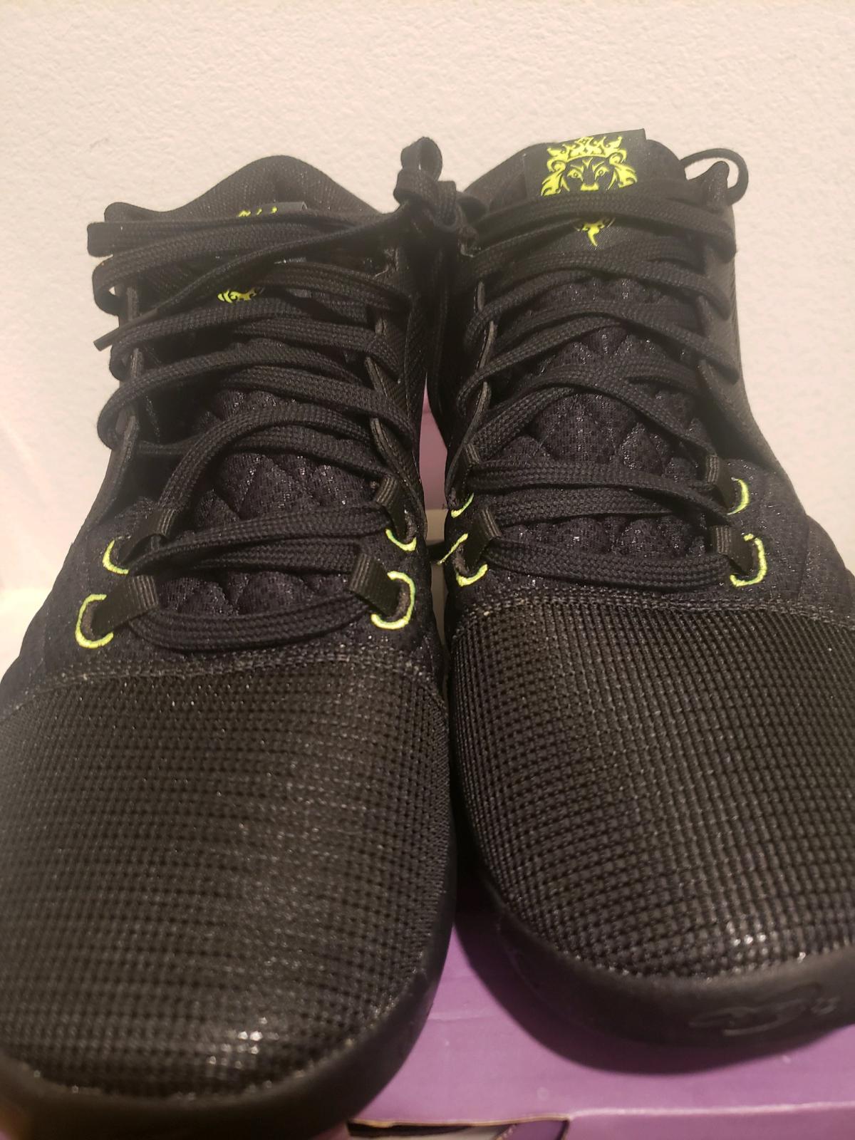 Nike Lebron Witness 8 VIII black Volt Size 12