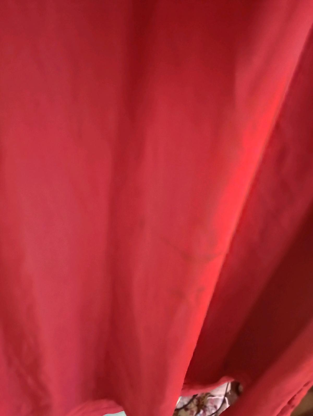 unisex maroon shirt size medium