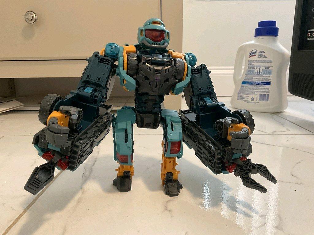 Transformers figures originals Deformation and customs