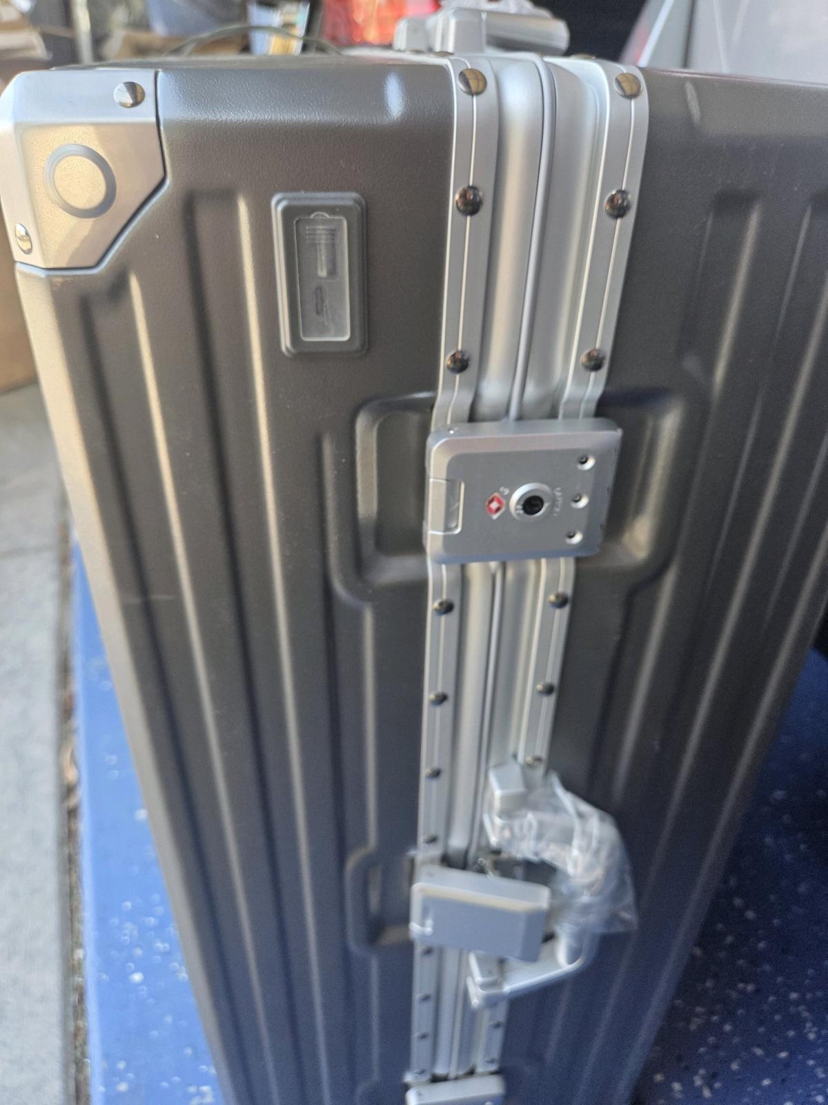 LUGGAGE