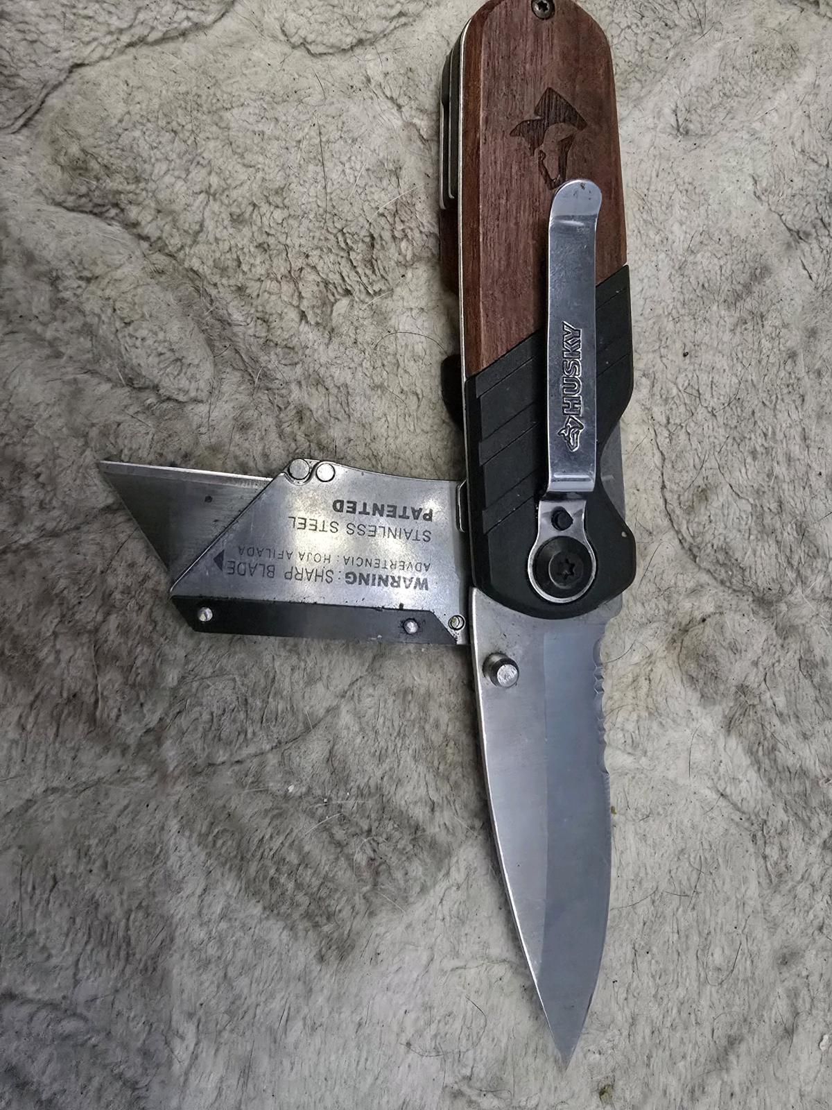 Husky knife navajas