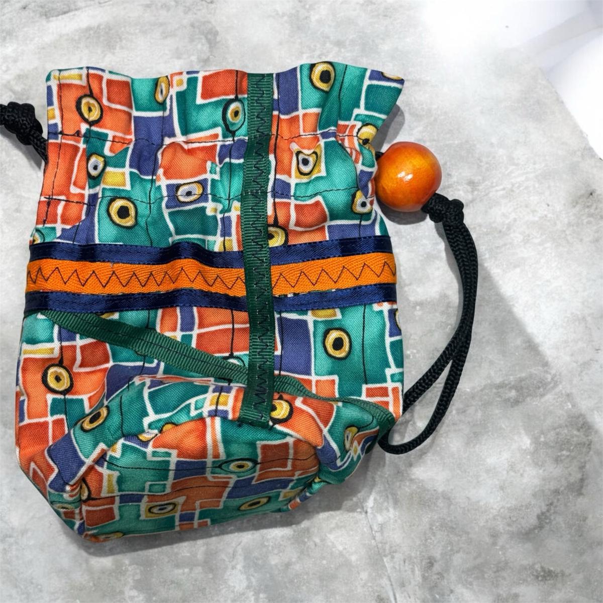 colorblock drawstring pouch bag