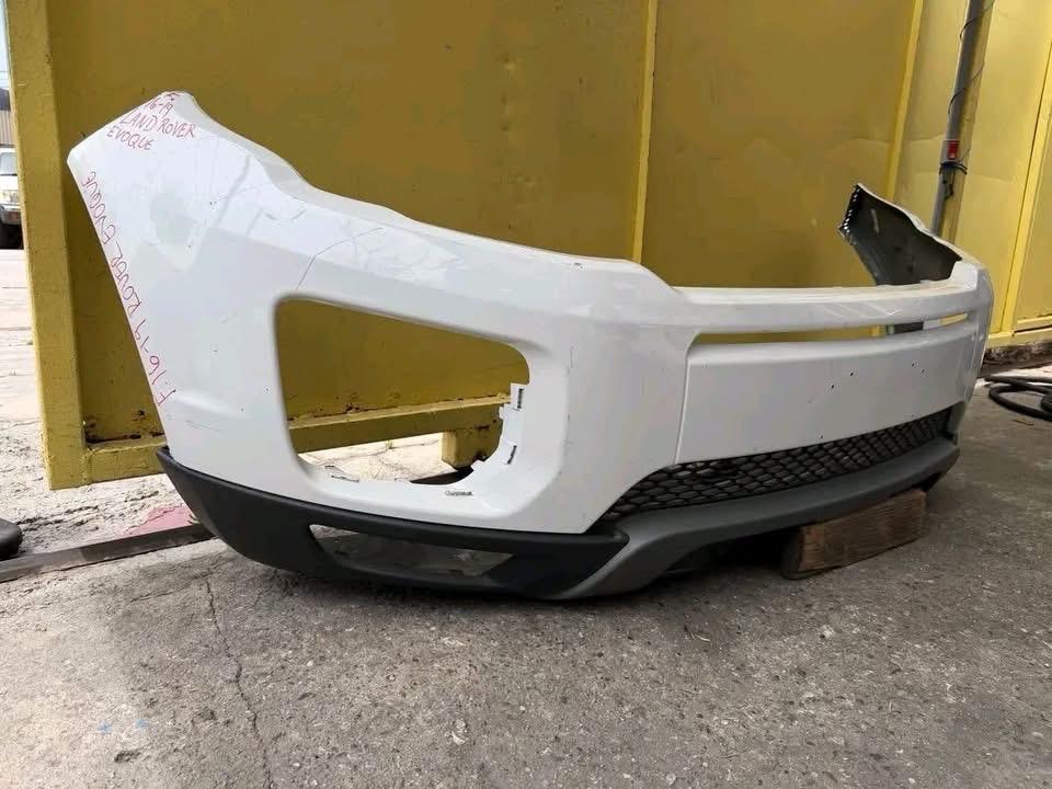 2016 2019 RANGE ROVER  EVOQUE FRONT BUMPER