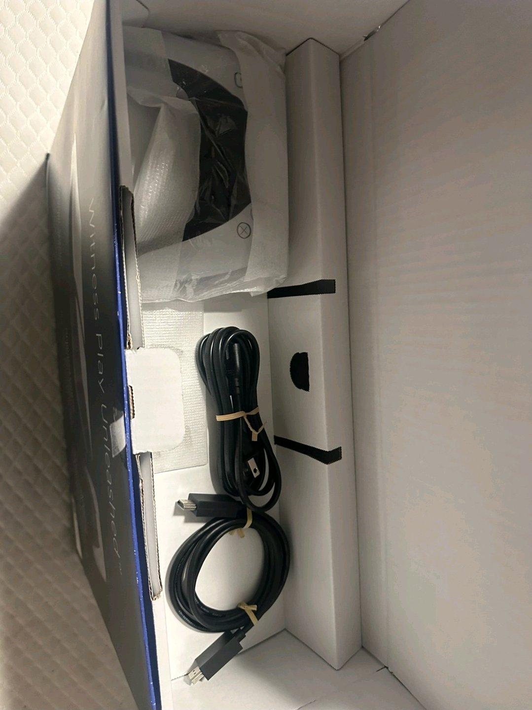 PLAYSTATION CONSOLE 5