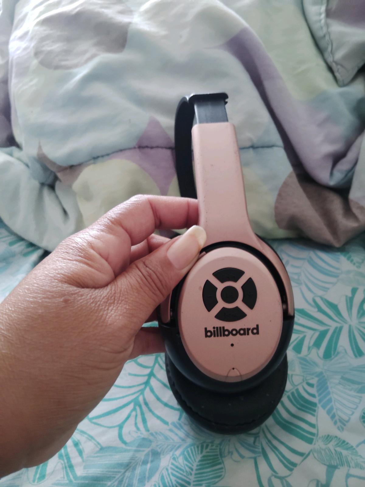 Rose color Bluetooth headphones